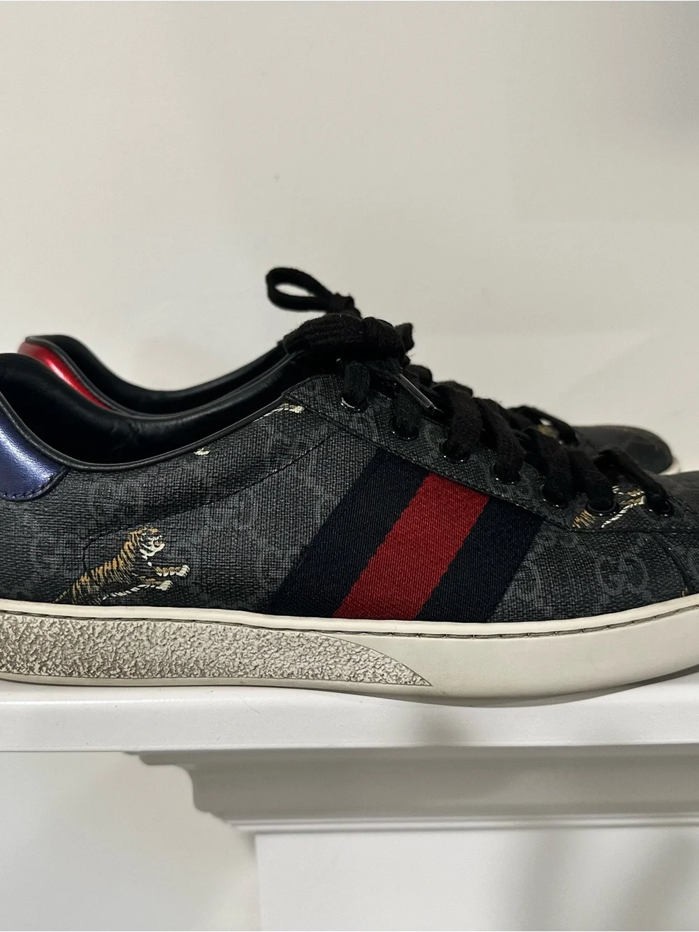 Gucci Black & Red Web Stripe Tiger Print Men’s Sneakers